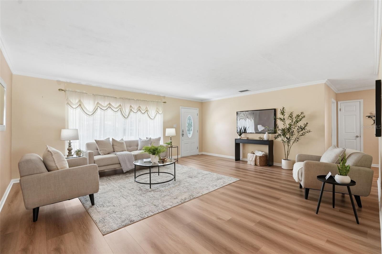 Image 7 of 44 For 700 Spencer Avenue