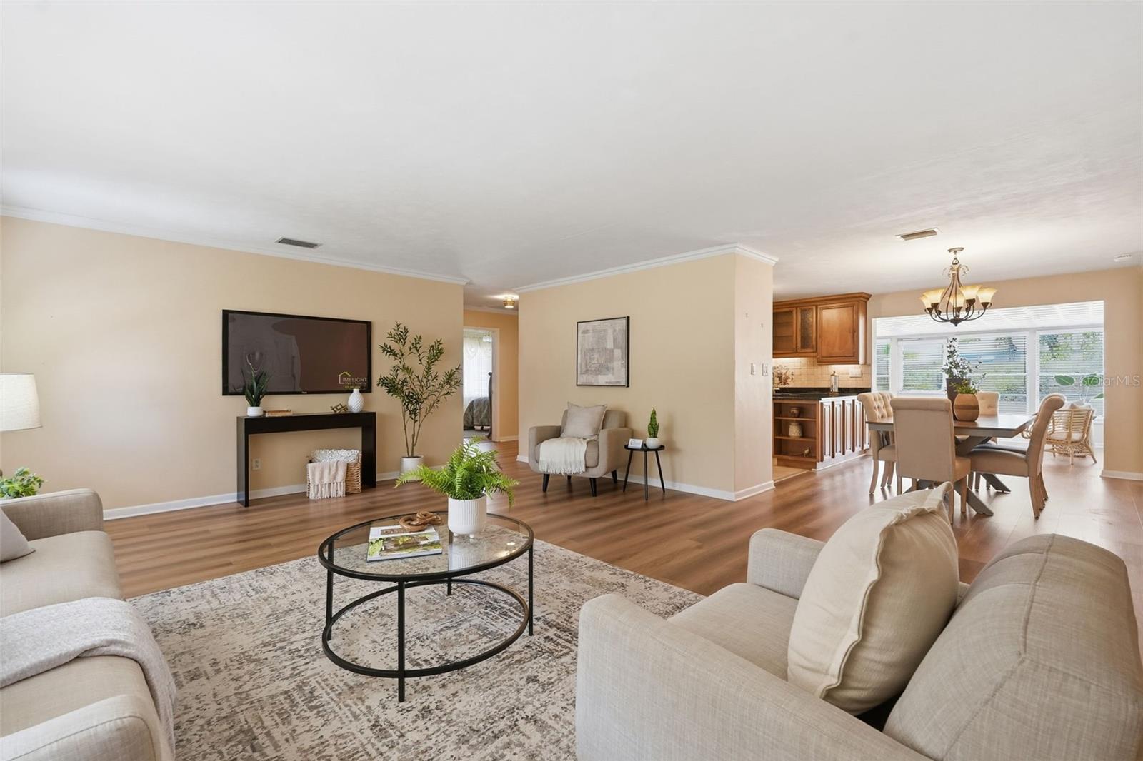 Image 8 of 44 For 700 Spencer Avenue