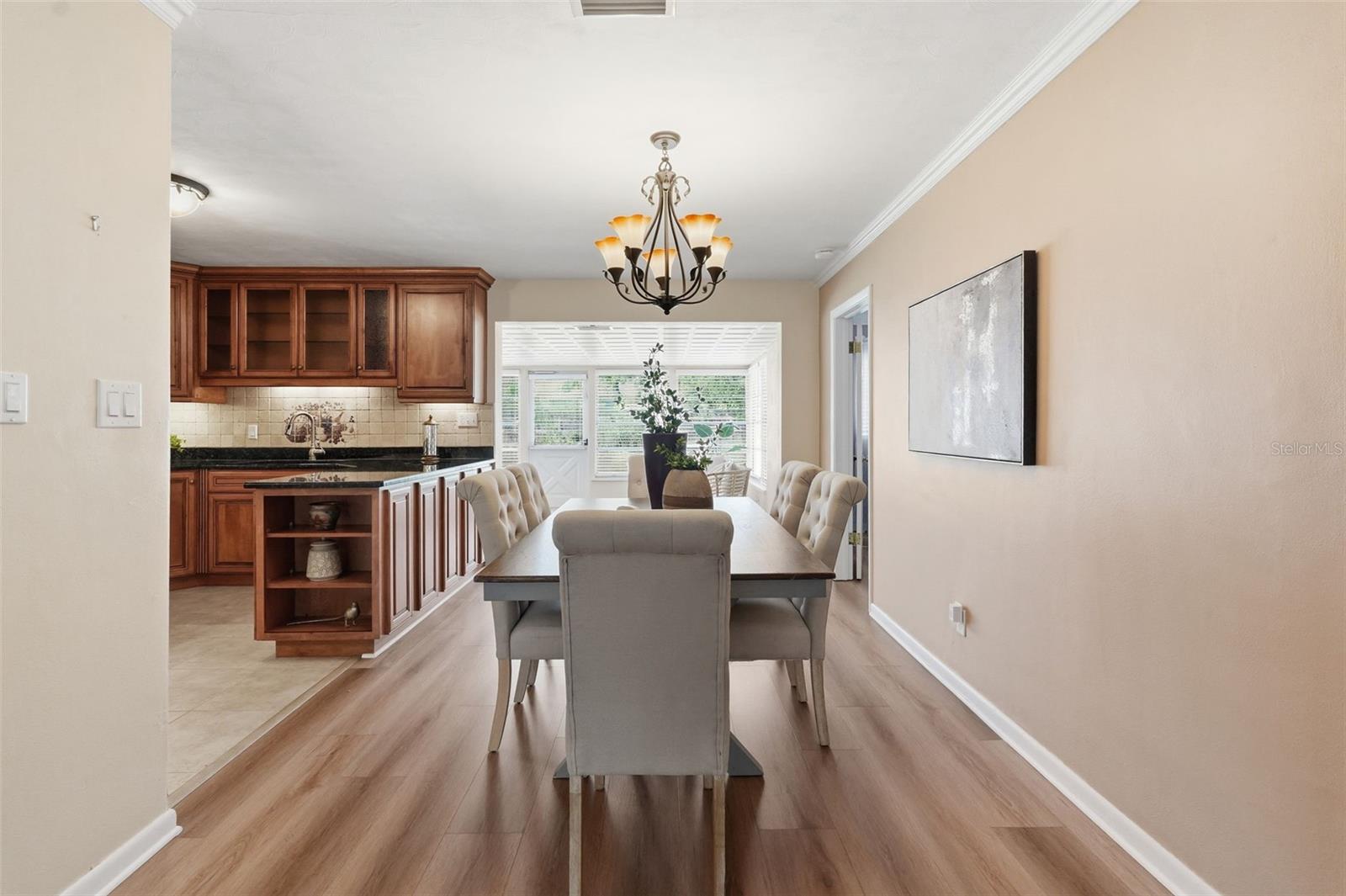 Image 9 of 44 For 700 Spencer Avenue