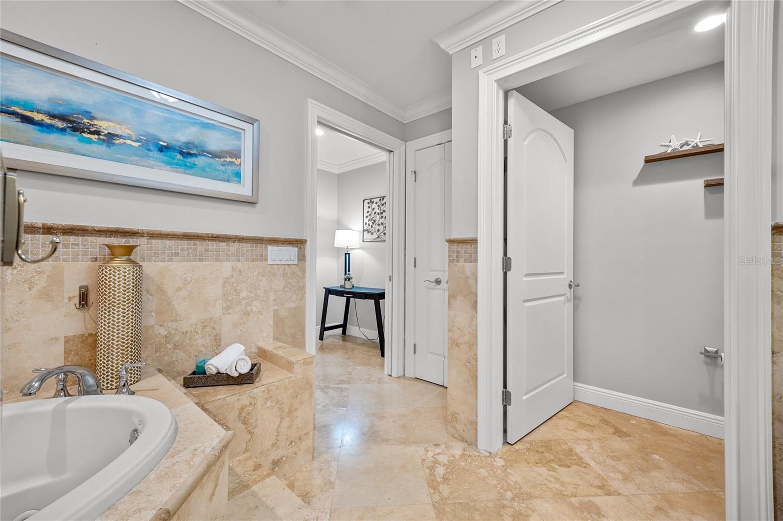 Image 32 of 57 For 604 Gulf Boulevard 207