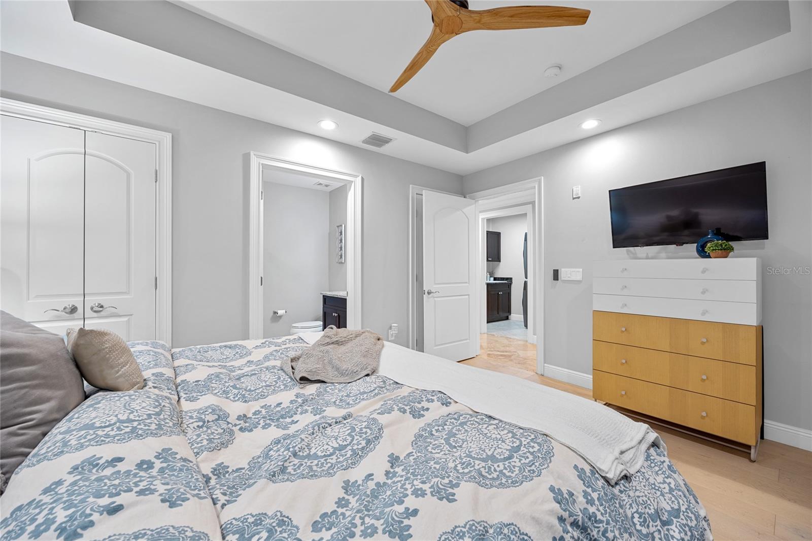 Image 43 of 57 For 604 Gulf Boulevard 207