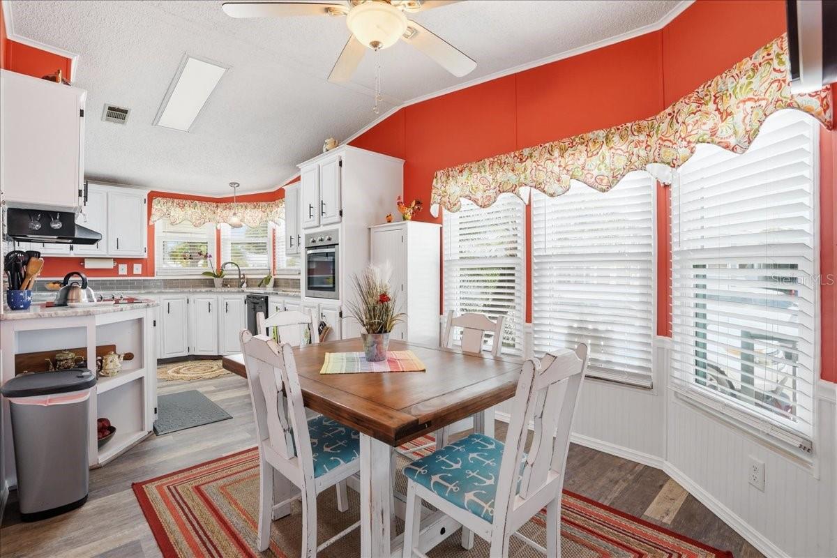 Image 16 of 38 For 1001 Starkey Road 282