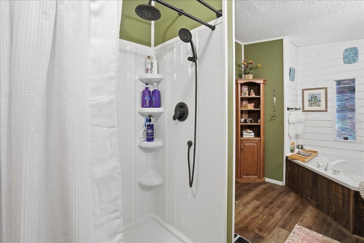 Image 23 of 38 For 1001 Starkey Road 282