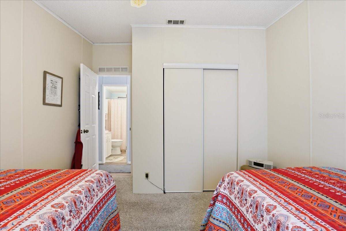 Image 25 of 38 For 1001 Starkey Road 282