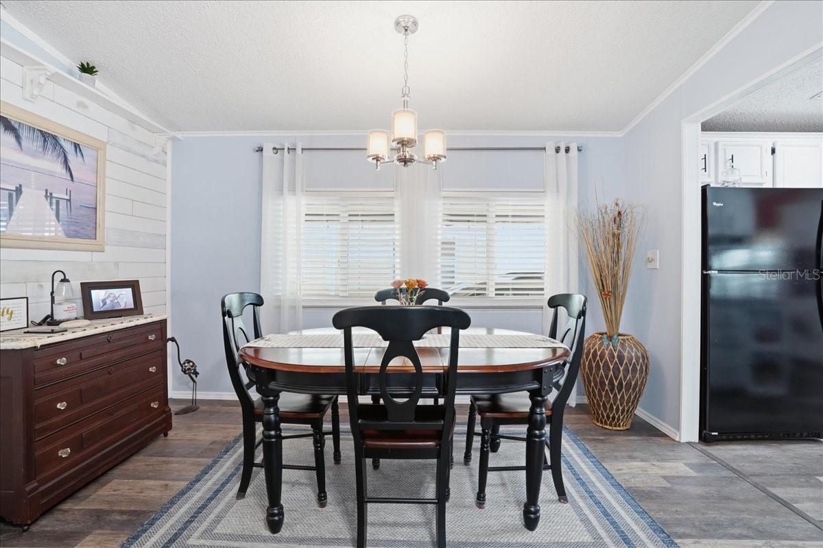 Image 6 of 38 For 1001 Starkey Road 282