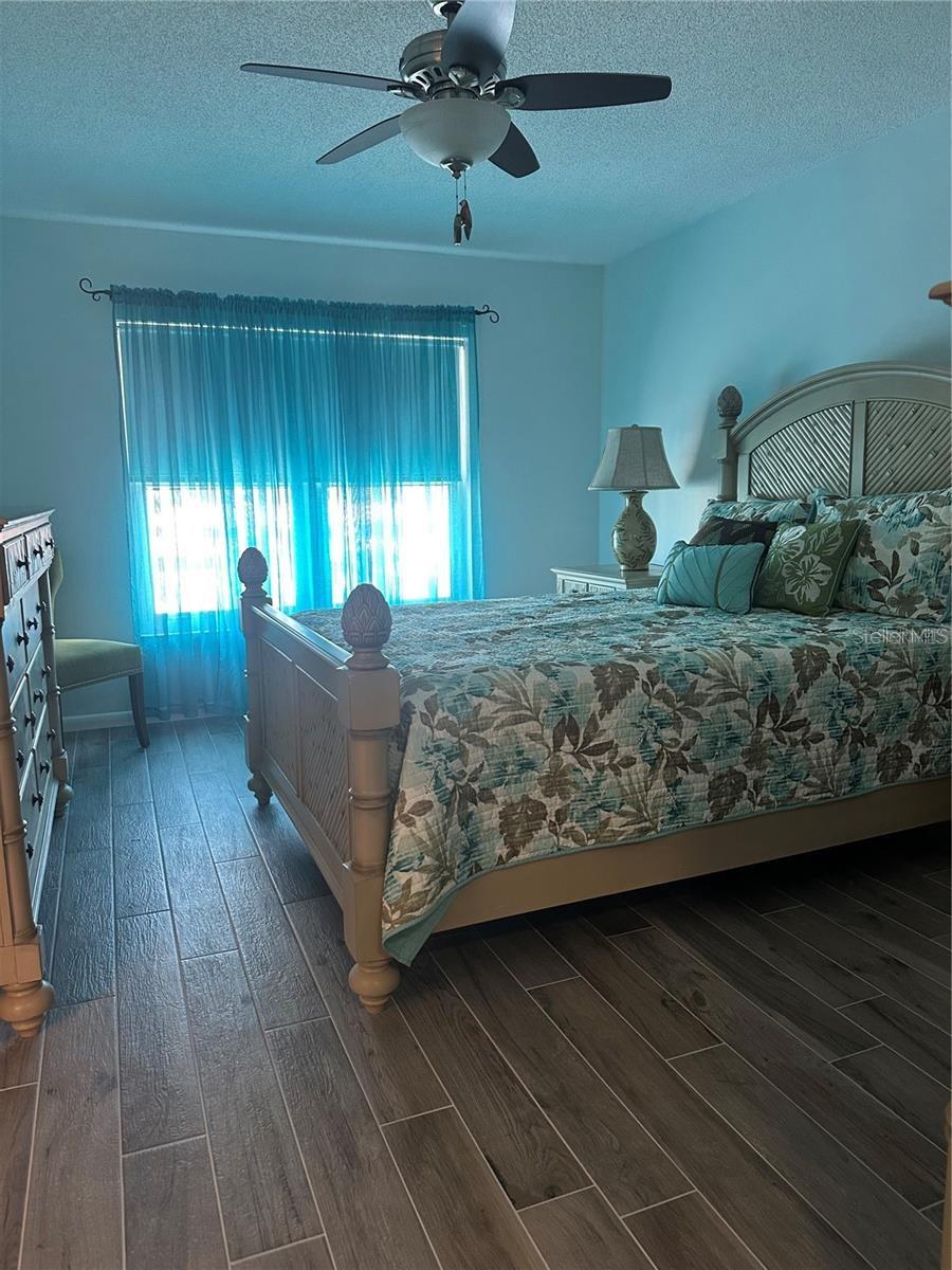 Image 5 of 54 For 4900 Brittany Drive S 411