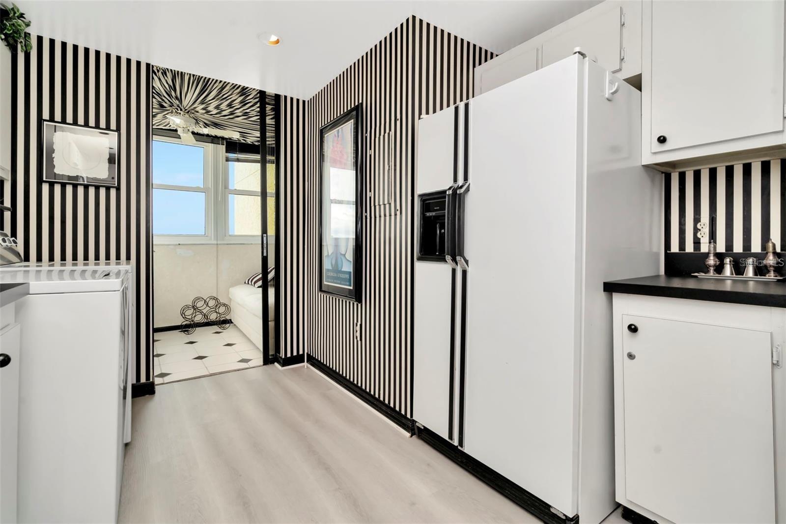 Image 3 of 35 For 15462 Gulf Boulevard 508
