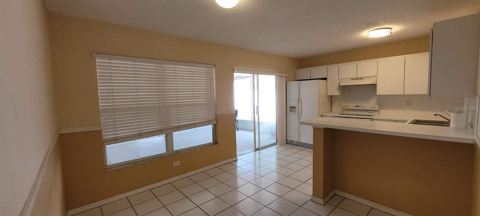 Image 5 of 28 For 1710 Tropicana Way