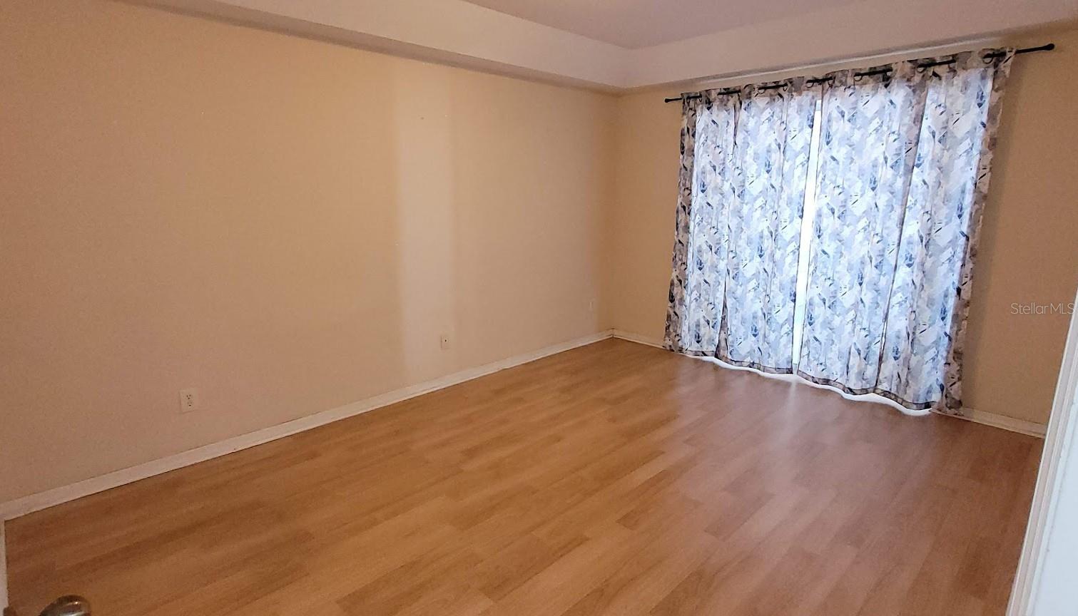 Image 8 of 28 For 1710 Tropicana Way