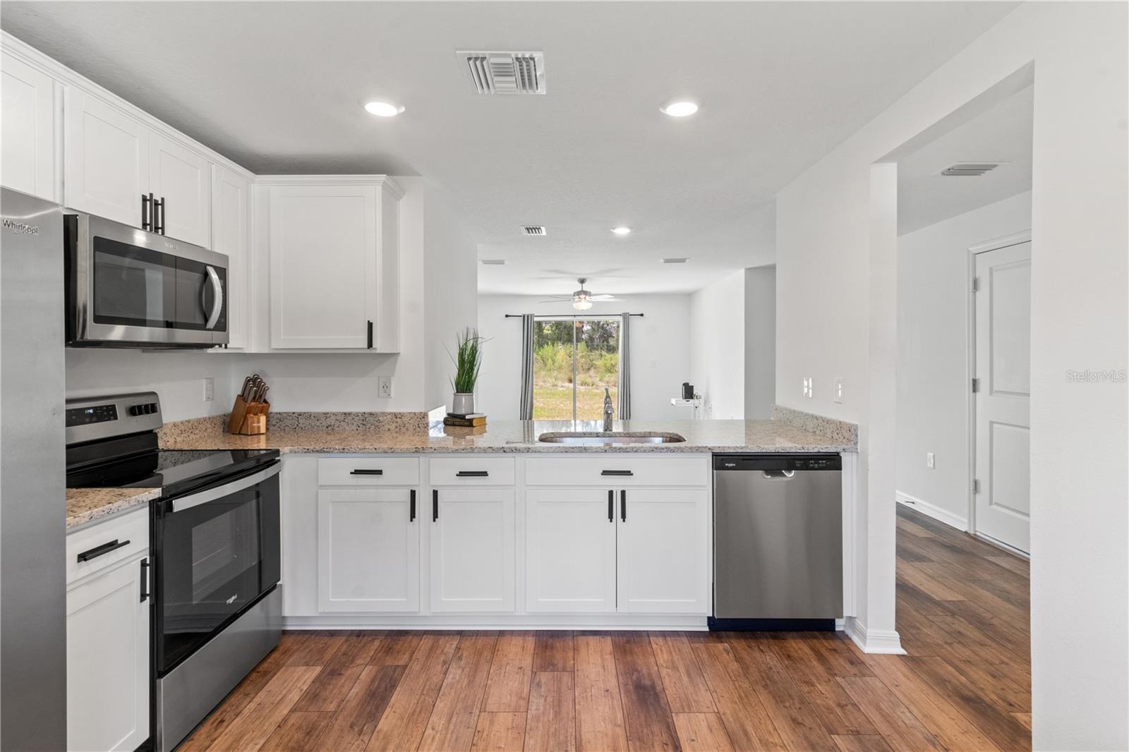 Image 10 of 22 For 11380 Old Squaw Avenue