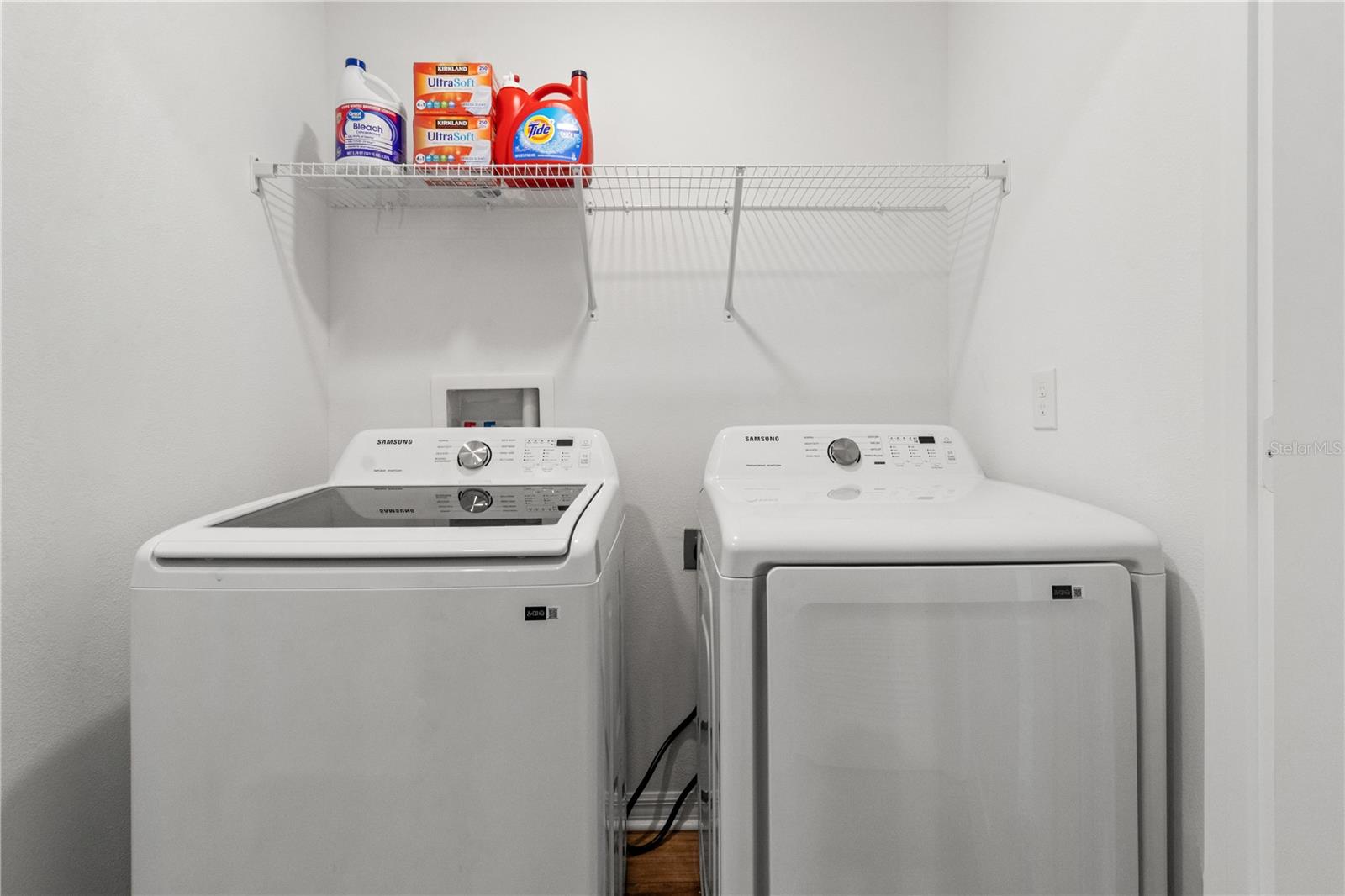 Image 18 of 22 For 11380 Old Squaw Avenue