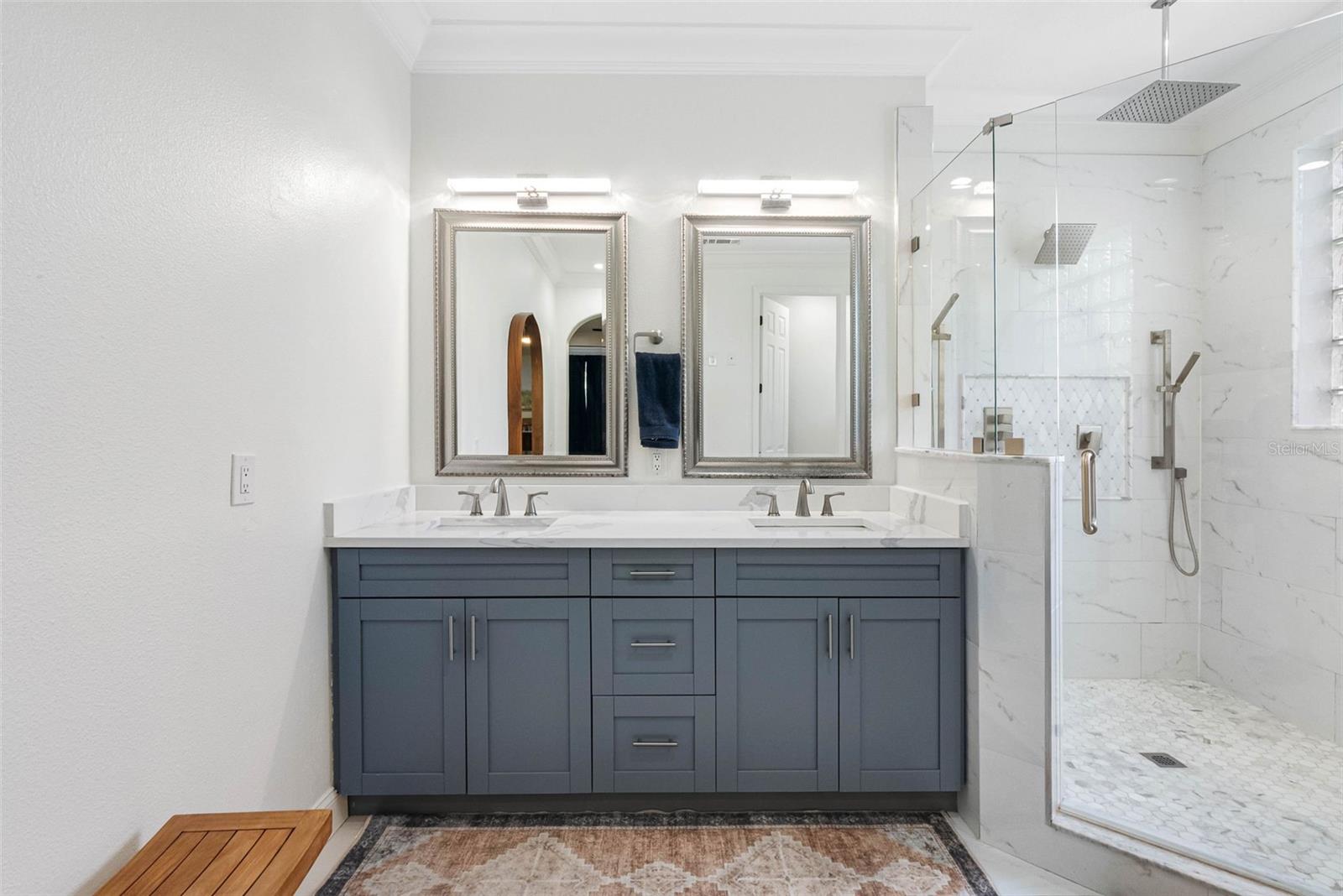 Image 21 of 55 For 22425 Oakville Drive