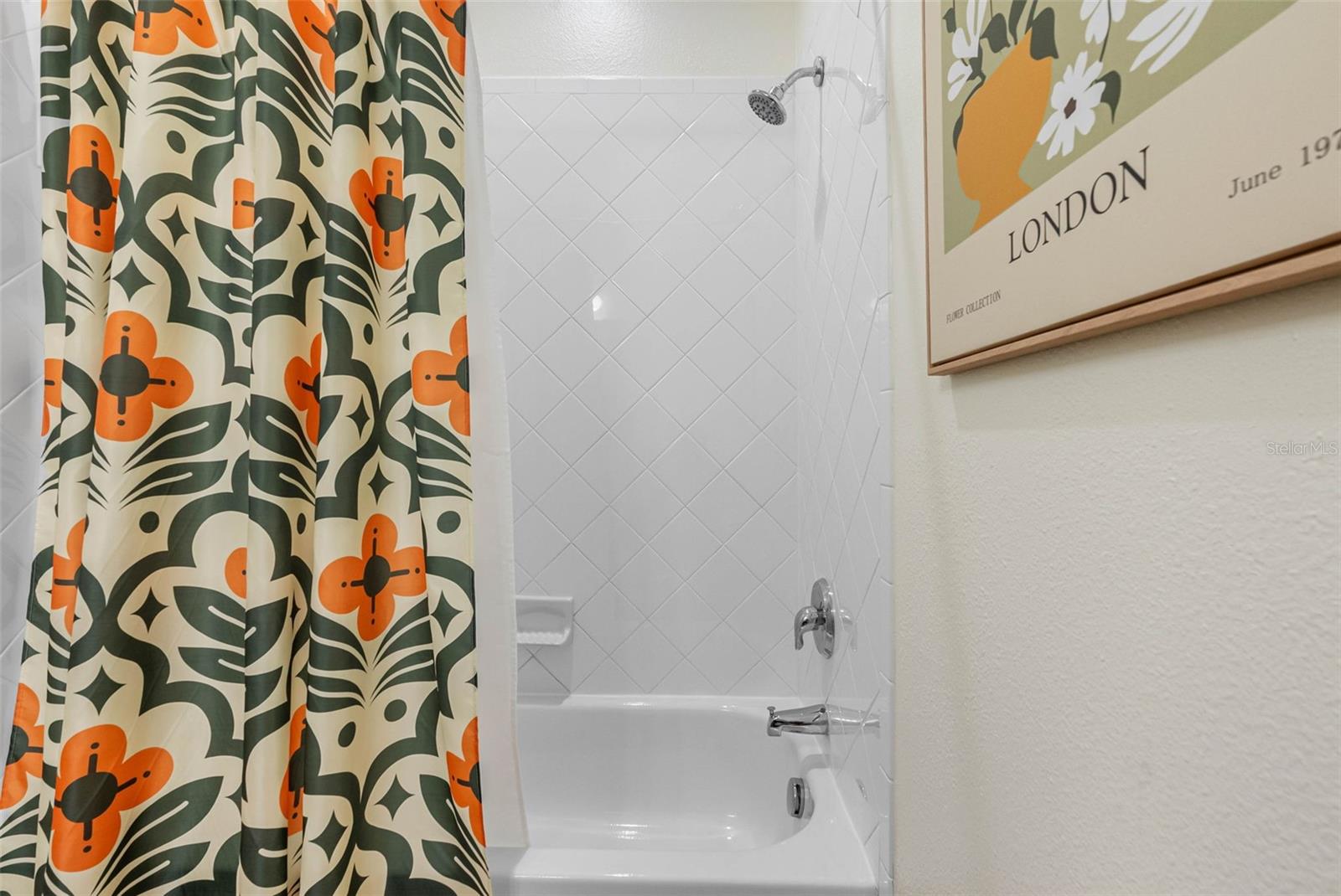 Image 25 of 55 For 22425 Oakville Drive