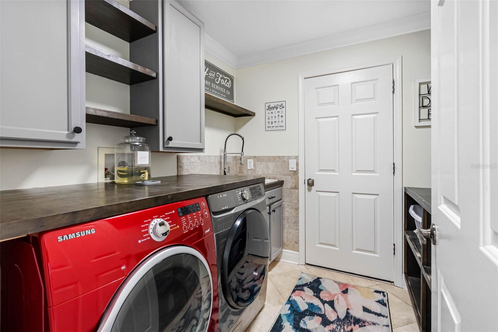 Image 38 of 55 For 22425 Oakville Drive