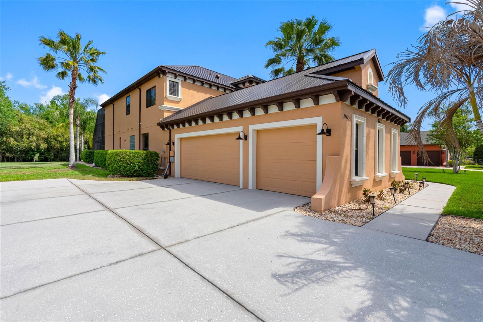 Image 48 of 55 For 22425 Oakville Drive