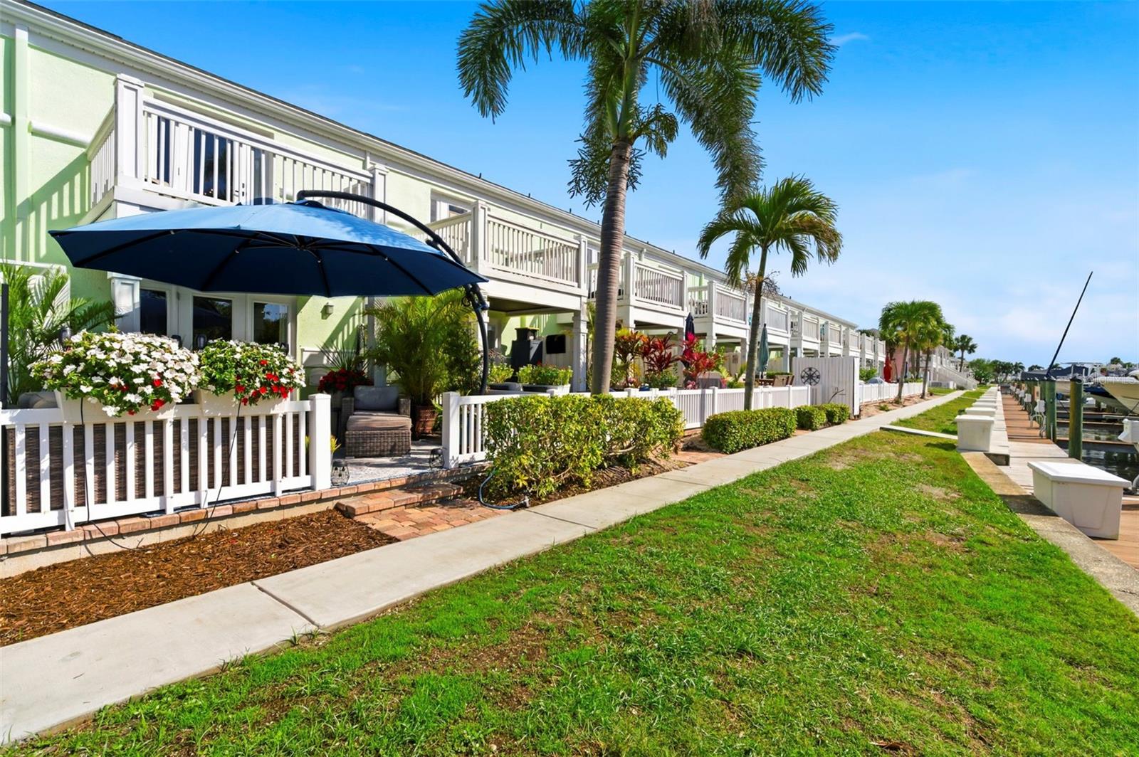 Image 44 of 88 For 4751 Coquina Key Drive Se