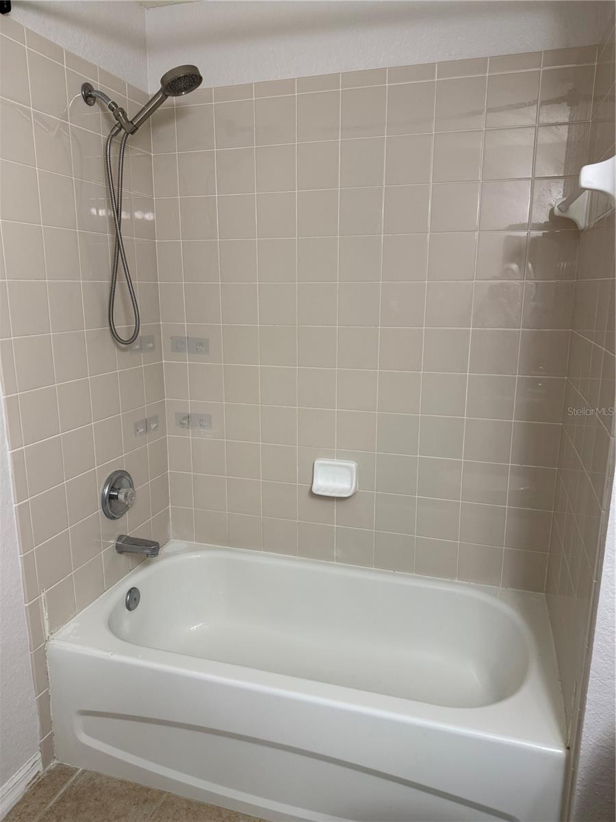 Image 23 of 30 For 1715 Hammocks Avenue 1715