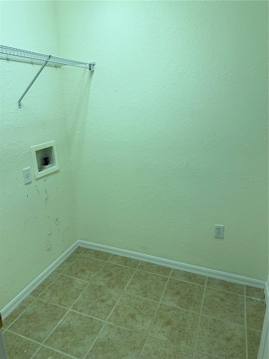 Image 29 of 30 For 1715 Hammocks Avenue 1715