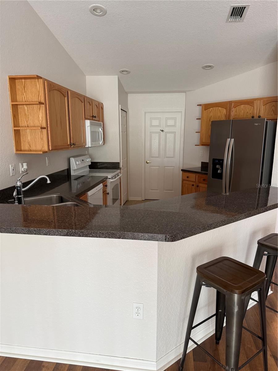 Image 6 of 30 For 1715 Hammocks Avenue 1715