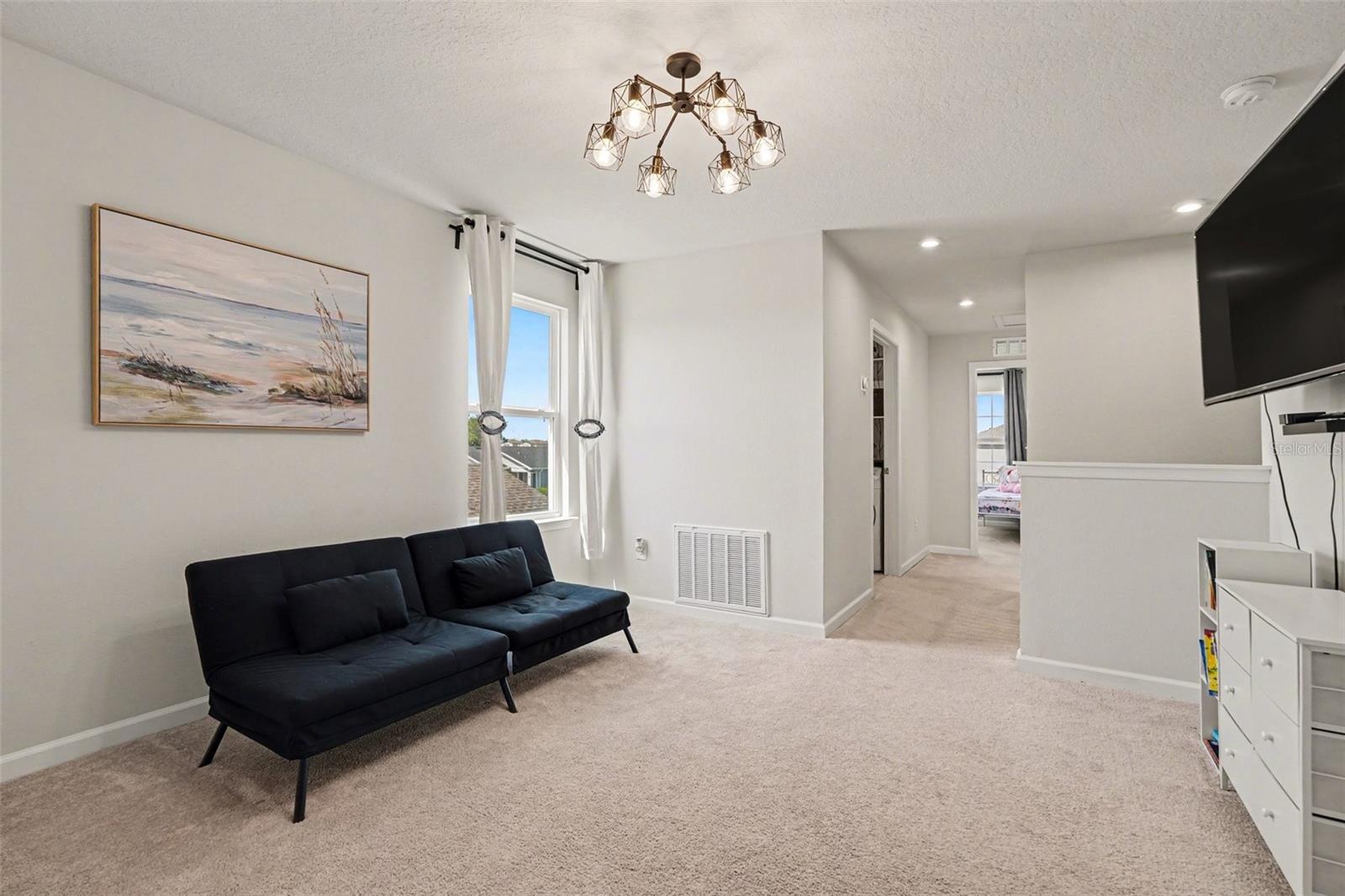 Image 21 of 39 For 10729 High Noon Trail