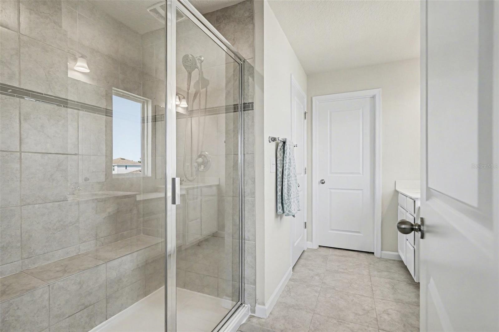 Image 26 of 39 For 10729 High Noon Trail