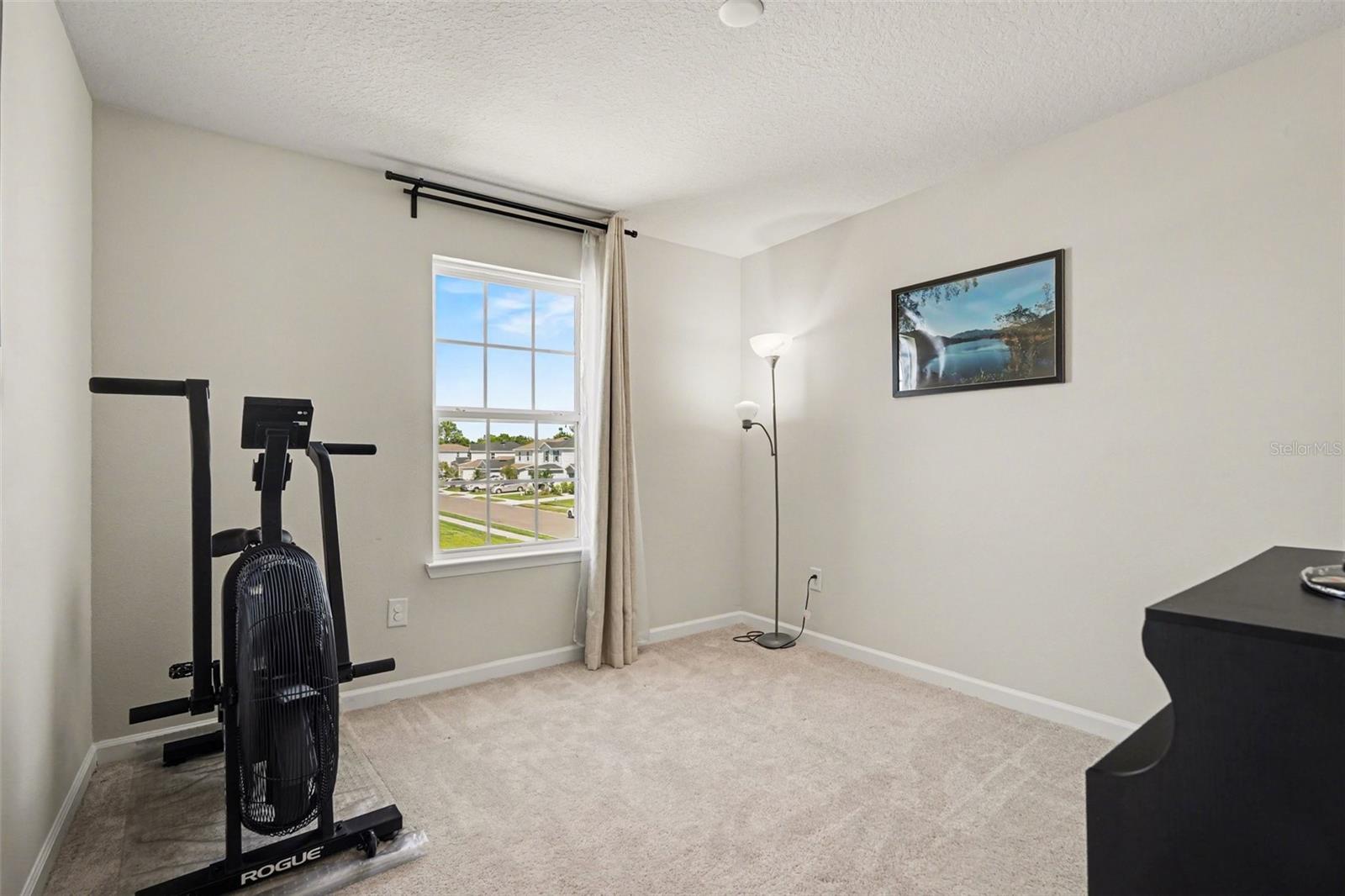 Image 28 of 39 For 10729 High Noon Trail