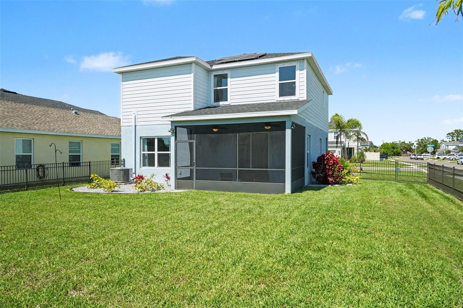 Image 32 of 39 For 10729 High Noon Trail