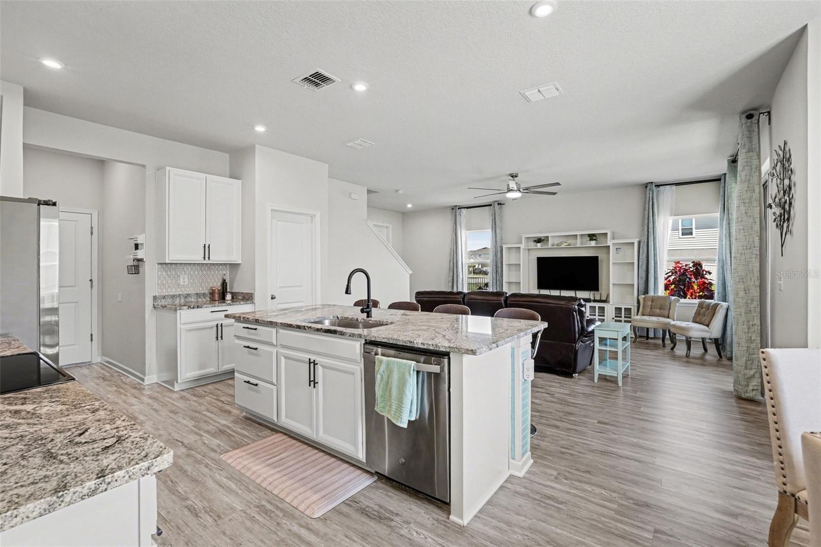 Image 9 of 39 For 10729 High Noon Trail