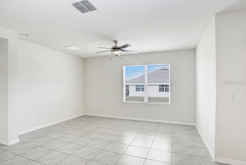 Image 17 of 46 For 1125 Torrente Lane