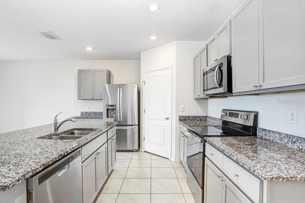 Image 9 of 46 For 1125 Torrente Lane