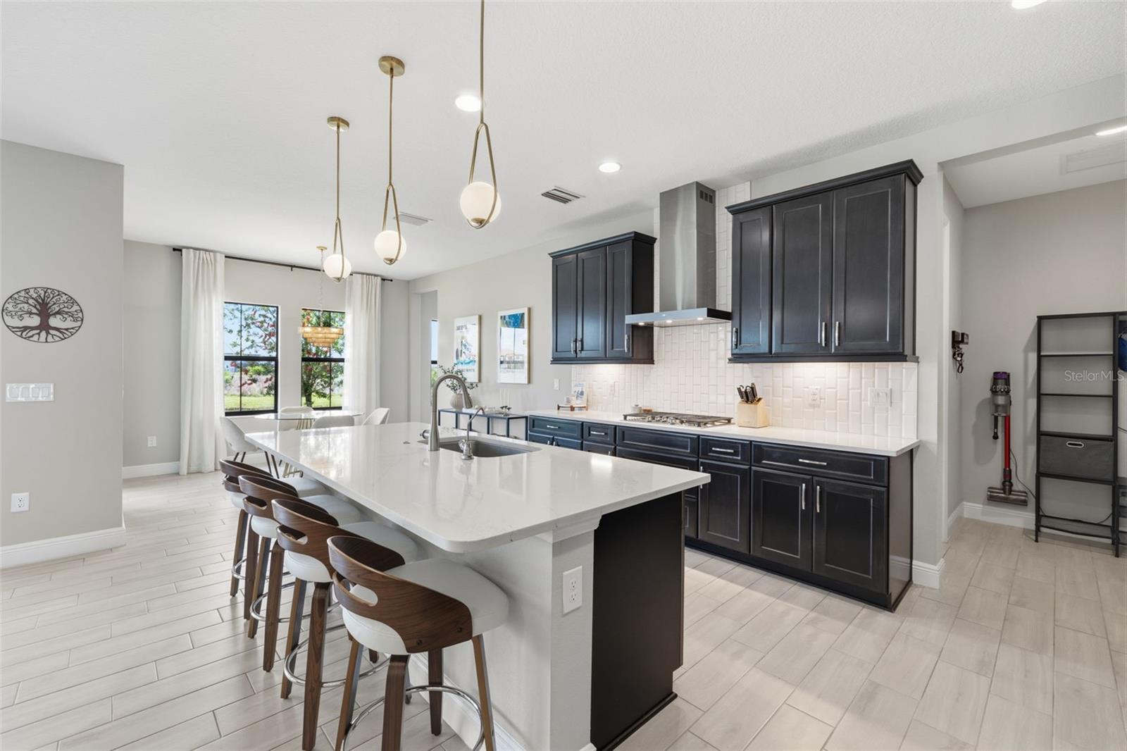 Image 13 of 60 For 8310 Carrhill Place