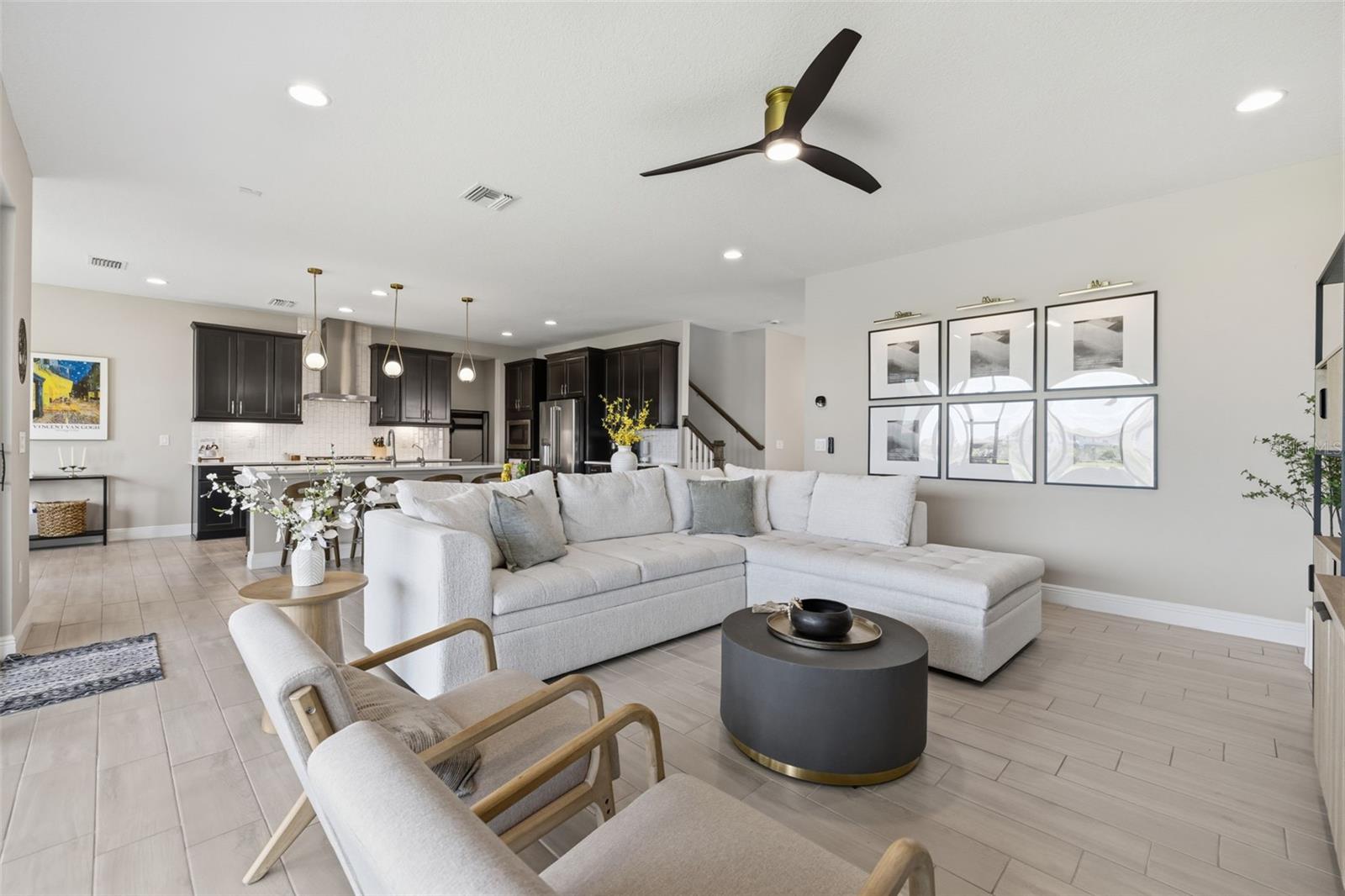 Image 6 of 60 For 8310 Carrhill Place