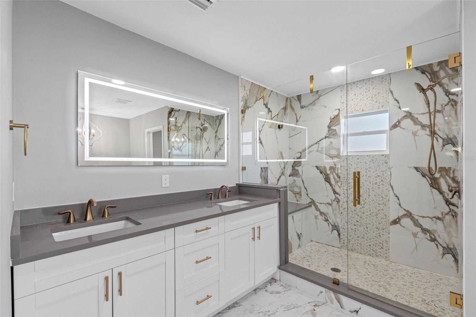 Image 14 of 37 For 3922 Bay View Avenue