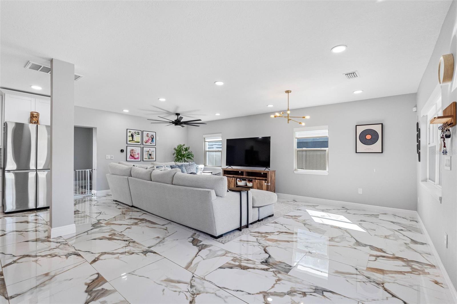 Image 9 of 37 For 3922 Bay View Avenue