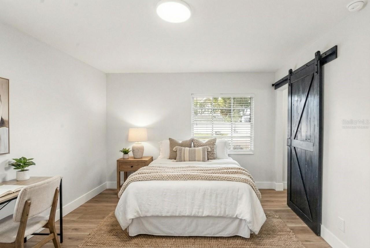 Image 17 of 28 For 4403 Golfwood Boulevard