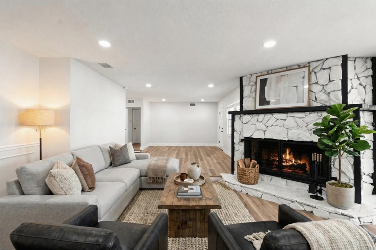 Image 3 of 28 For 4403 Golfwood Boulevard