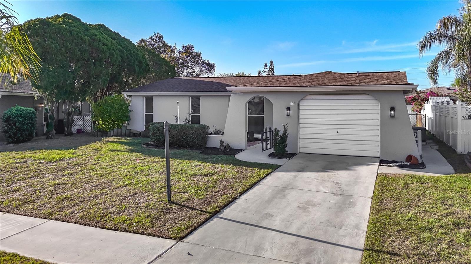 Details for 5710 Bittersweet Drive, HOLIDAY, FL 34690