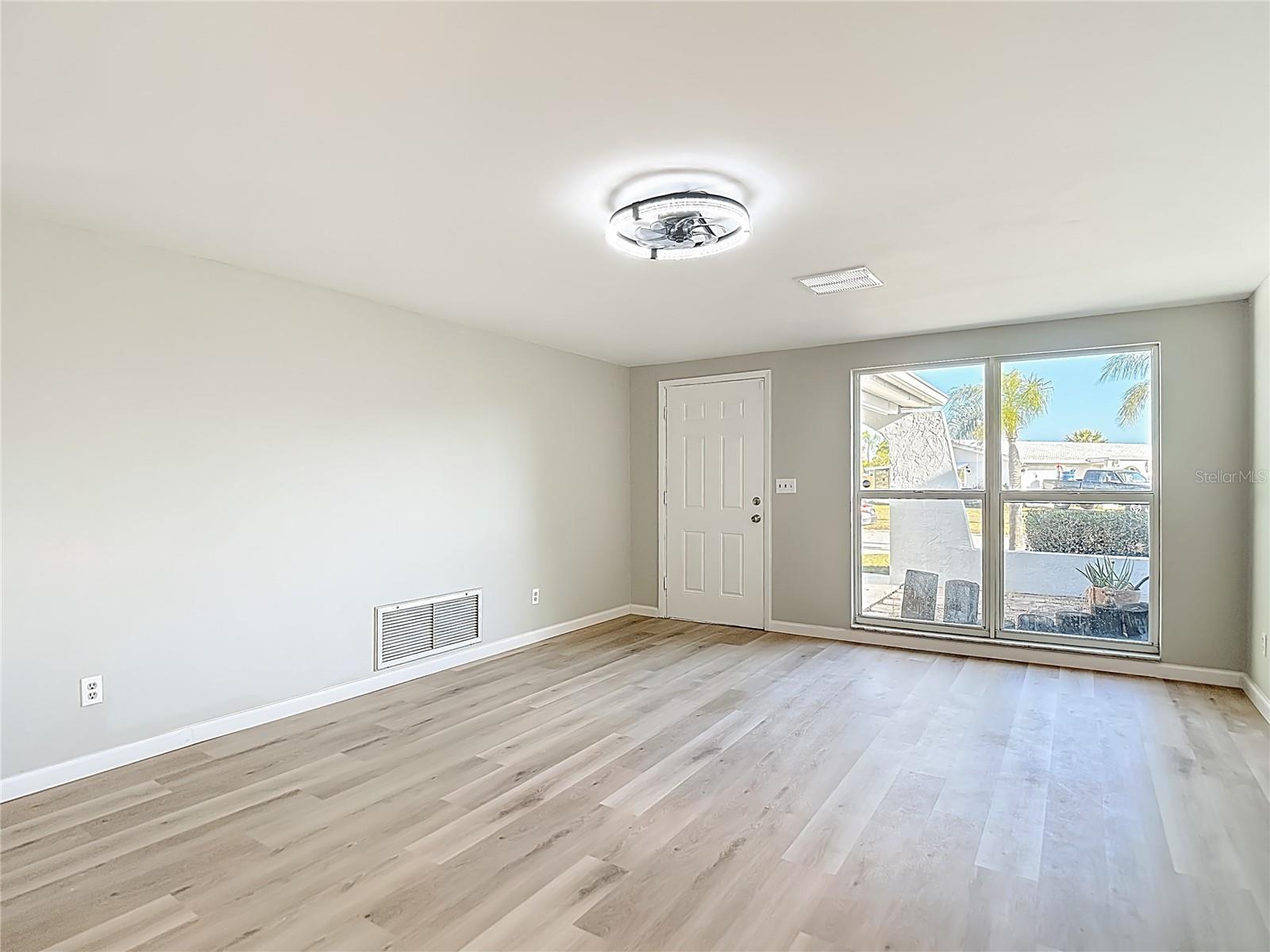 Image 5 of 26 For 5710 Bittersweet Drive