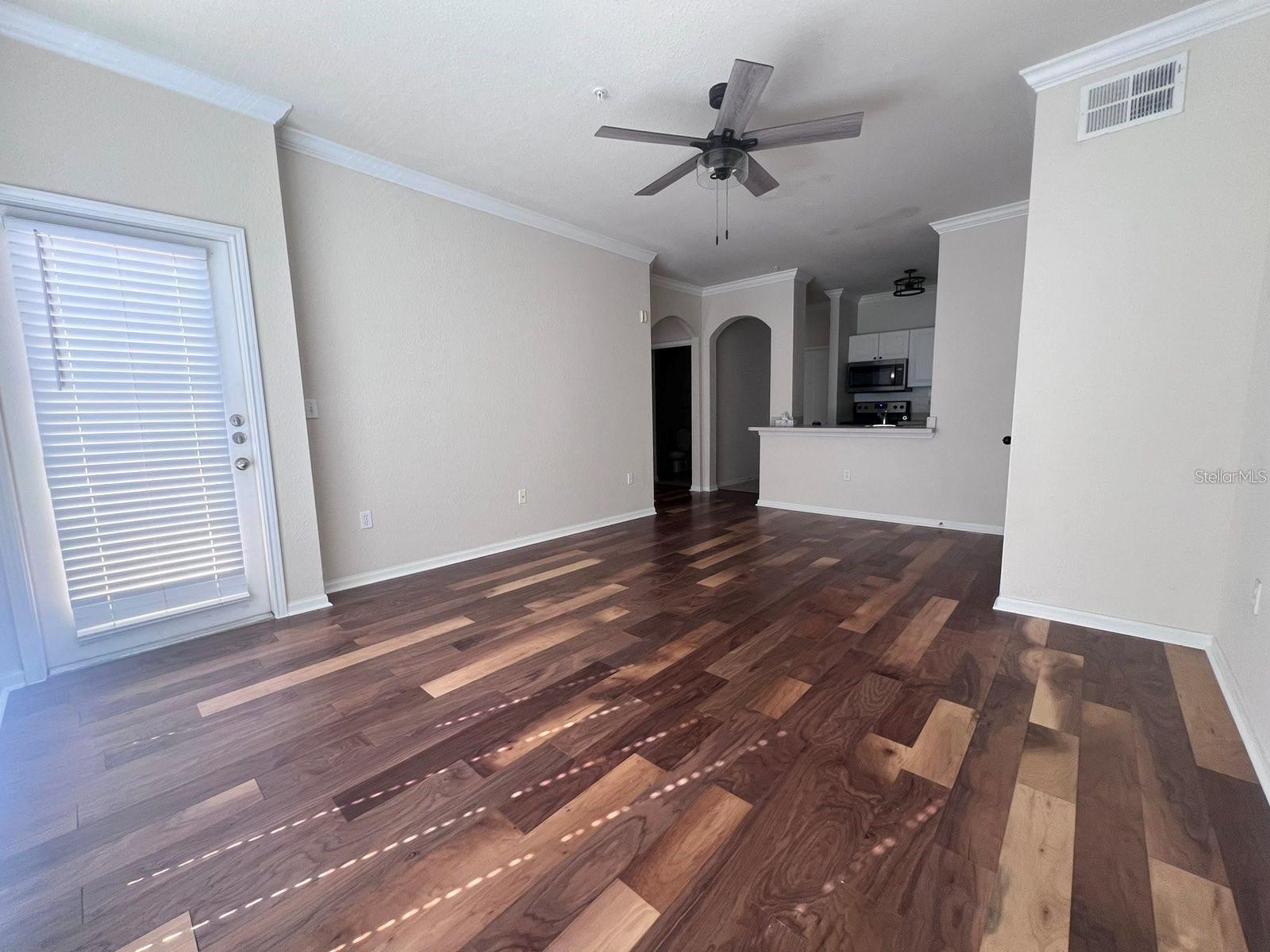 Image 4 of 21 For 1216 Missouri Avenue 426