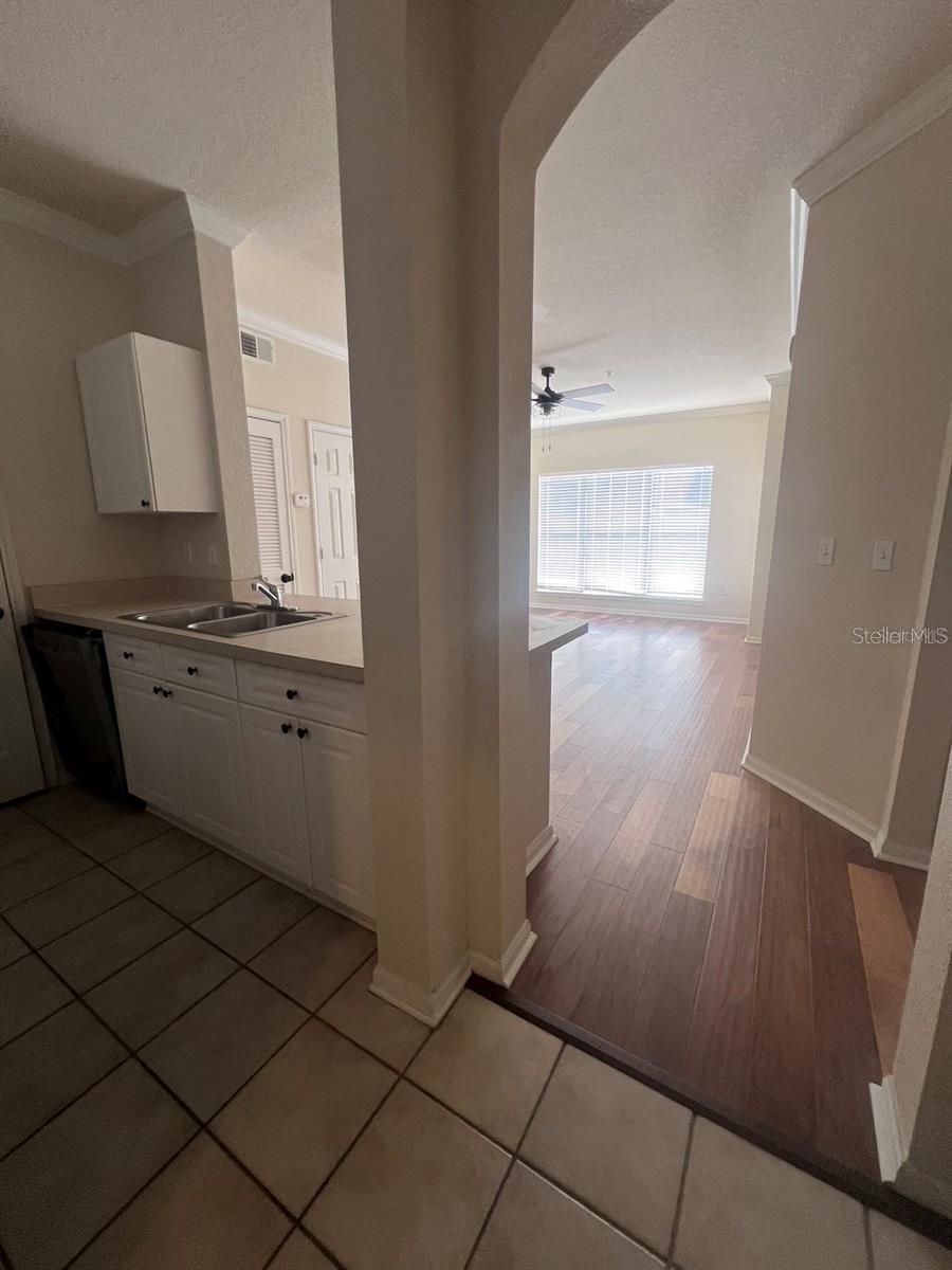 Image 7 of 21 For 1216 Missouri Avenue 426