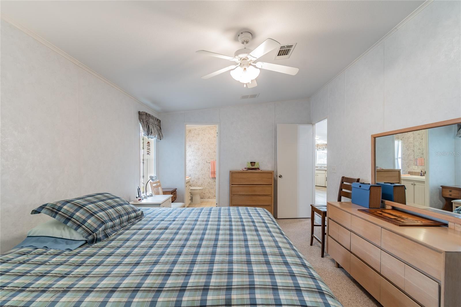 Image 13 of 30 For 35005 Fraser Street