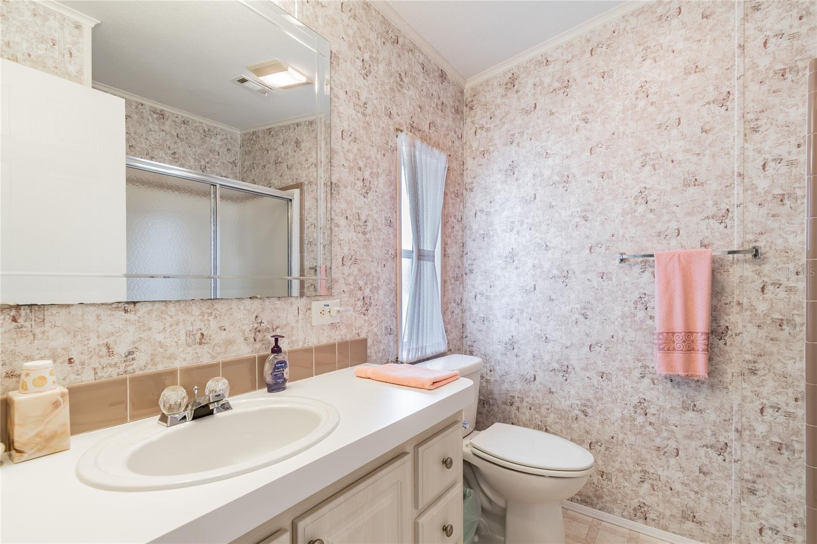 Image 15 of 30 For 35005 Fraser Street