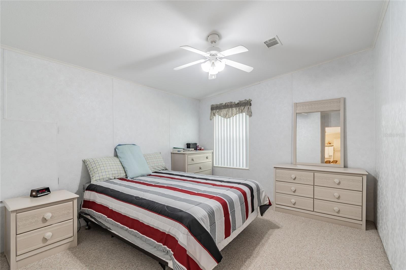 Image 16 of 30 For 35005 Fraser Street