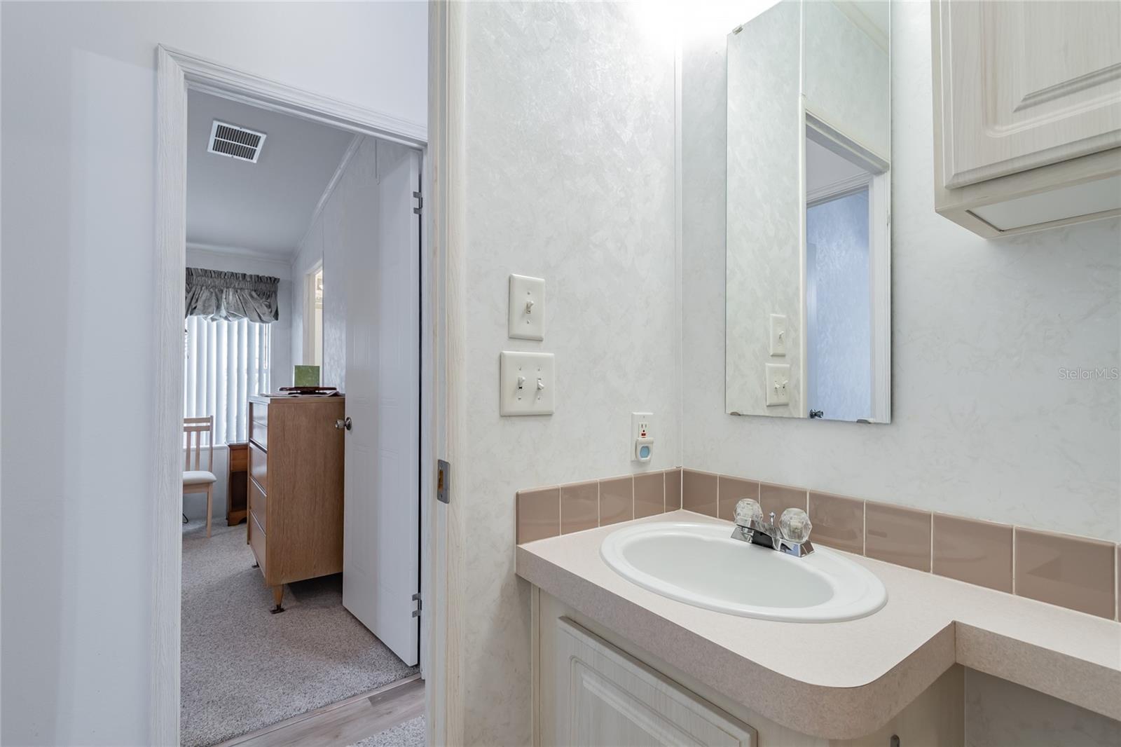 Image 18 of 30 For 35005 Fraser Street