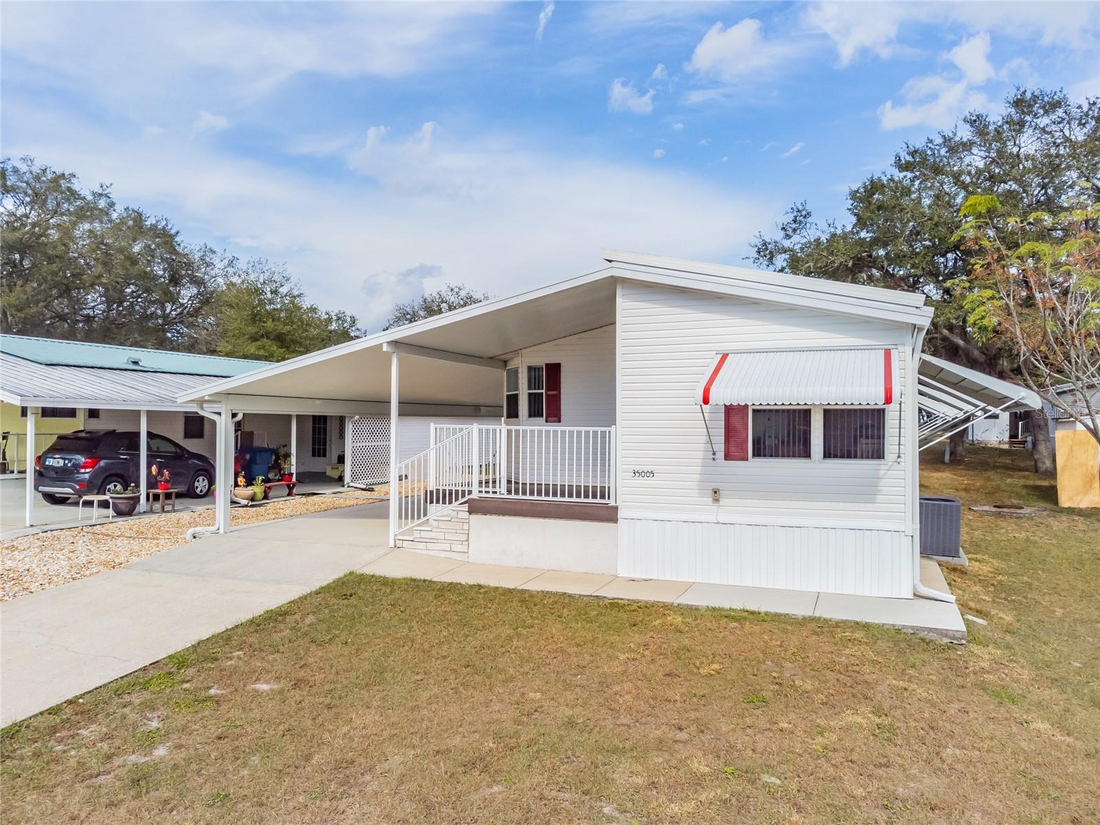 Image 2 of 30 For 35005 Fraser Street