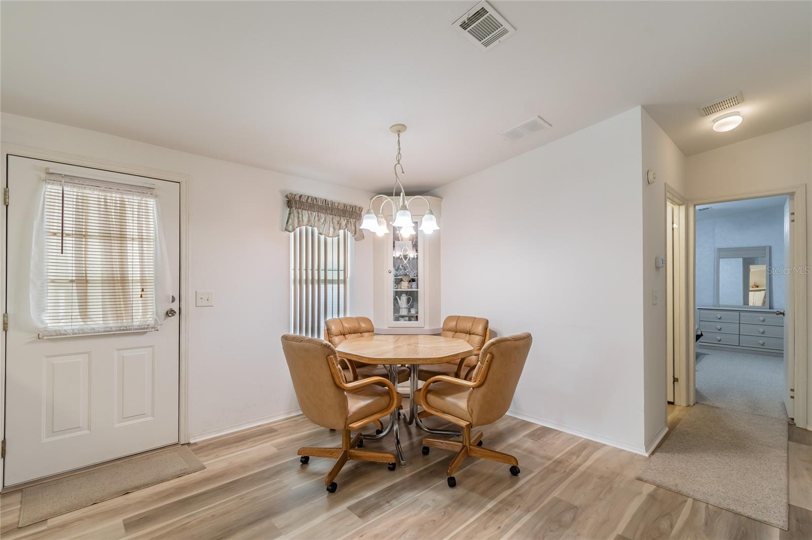 Image 20 of 30 For 35005 Fraser Street