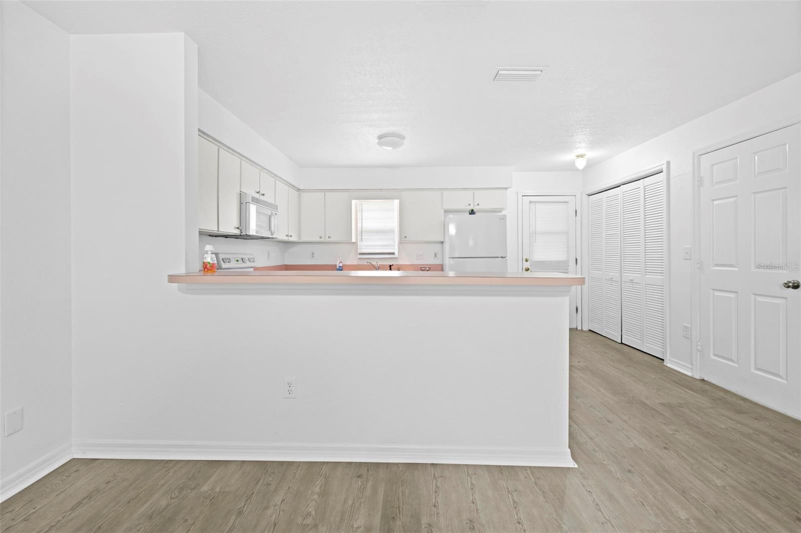 Image 12 of 40 For 37407 Branch Avenue