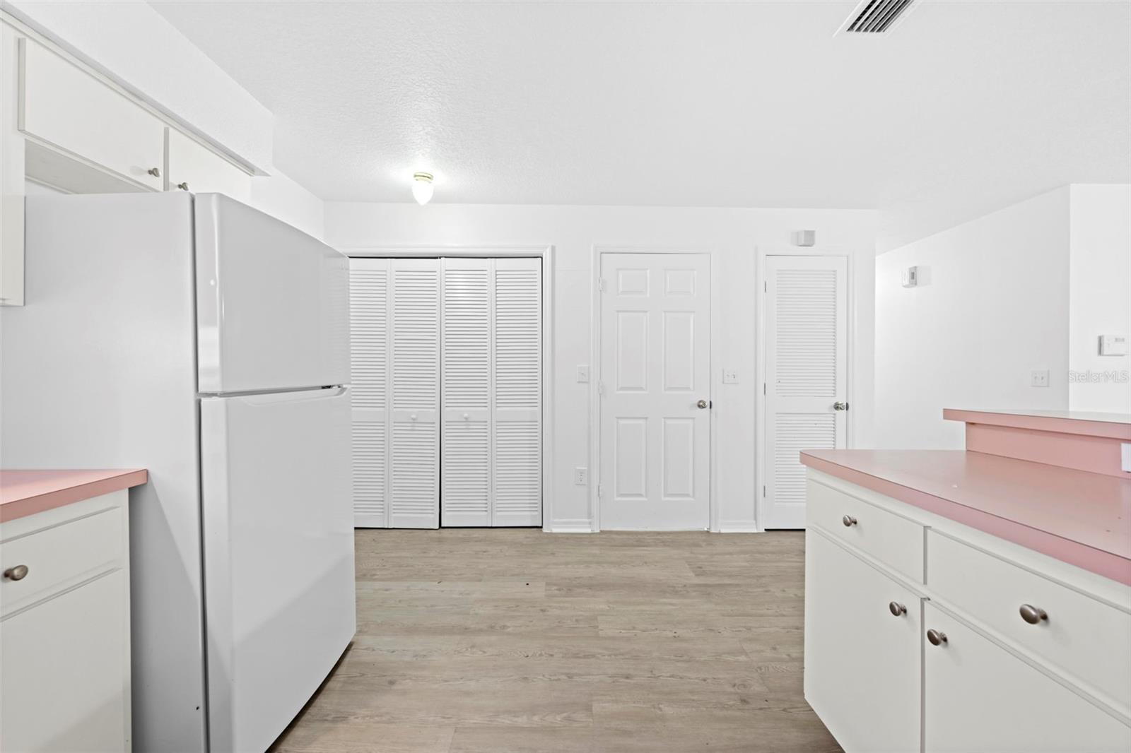 Image 17 of 40 For 37407 Branch Avenue