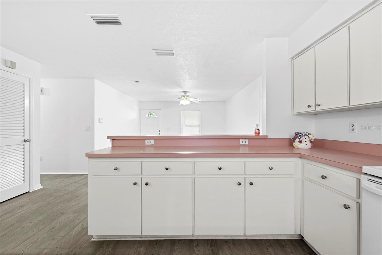 Image 18 of 40 For 37407 Branch Avenue