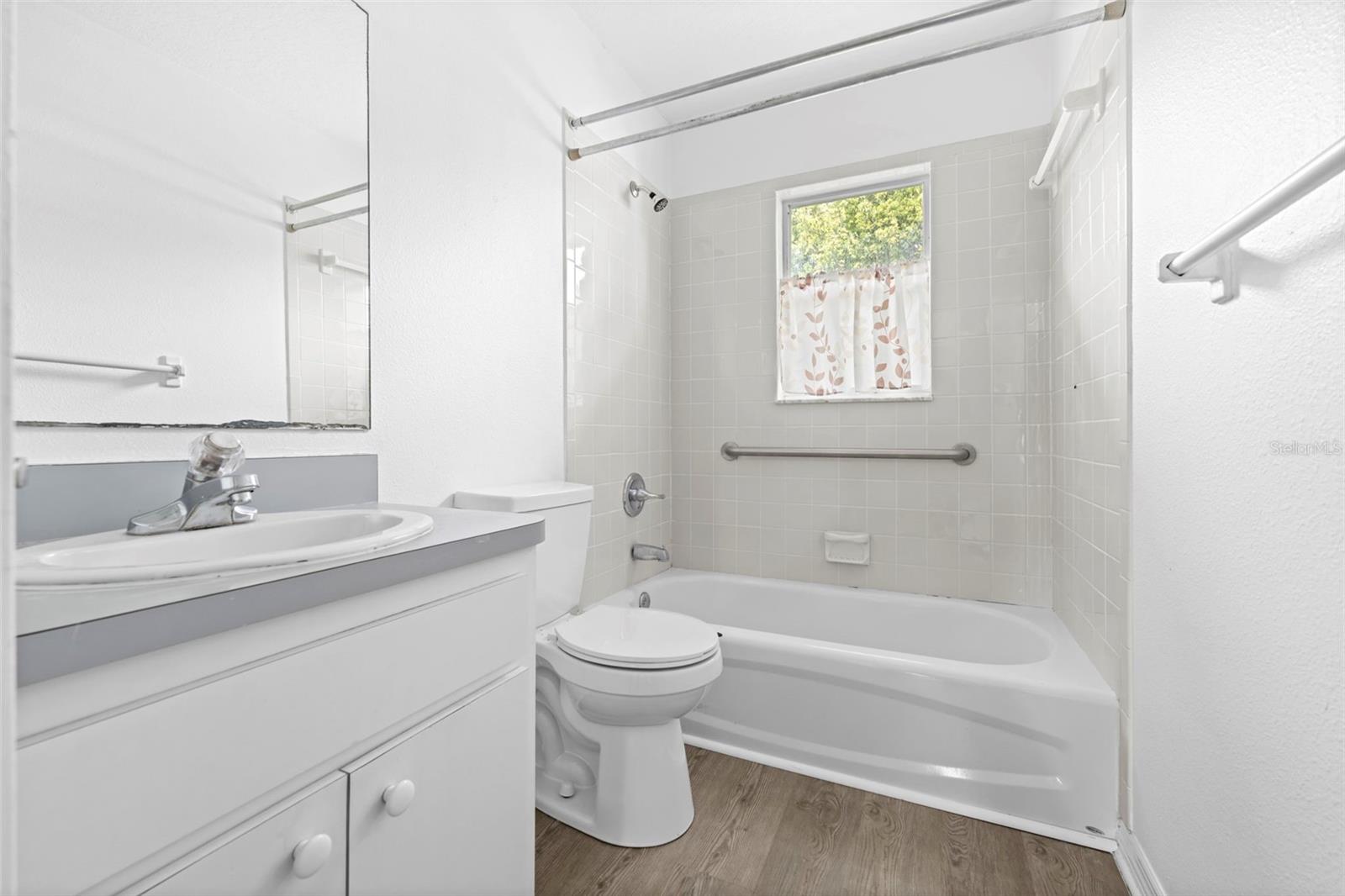 Image 21 of 40 For 37407 Branch Avenue